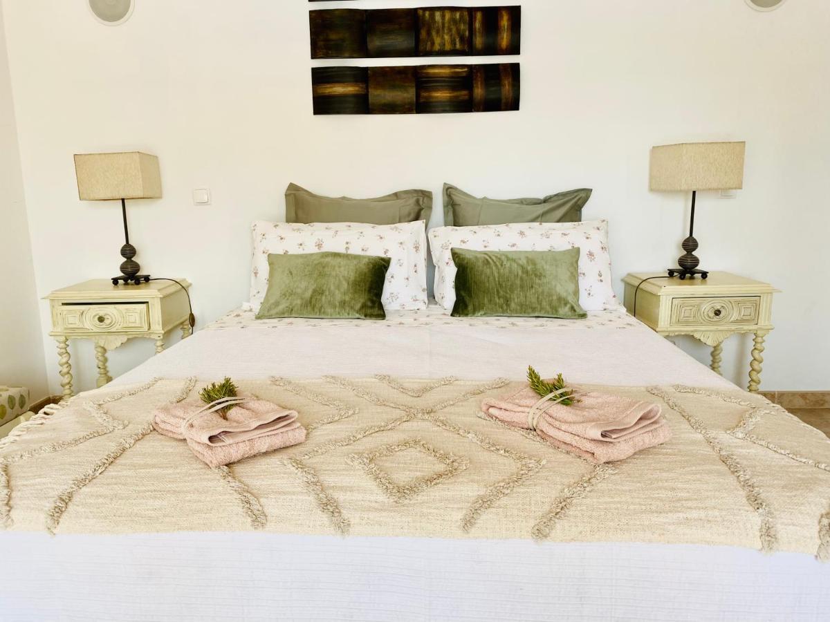 Villa Med - Private Pool, Garden, Sun All Day, Stunning Views Albufeira Ngoại thất bức ảnh